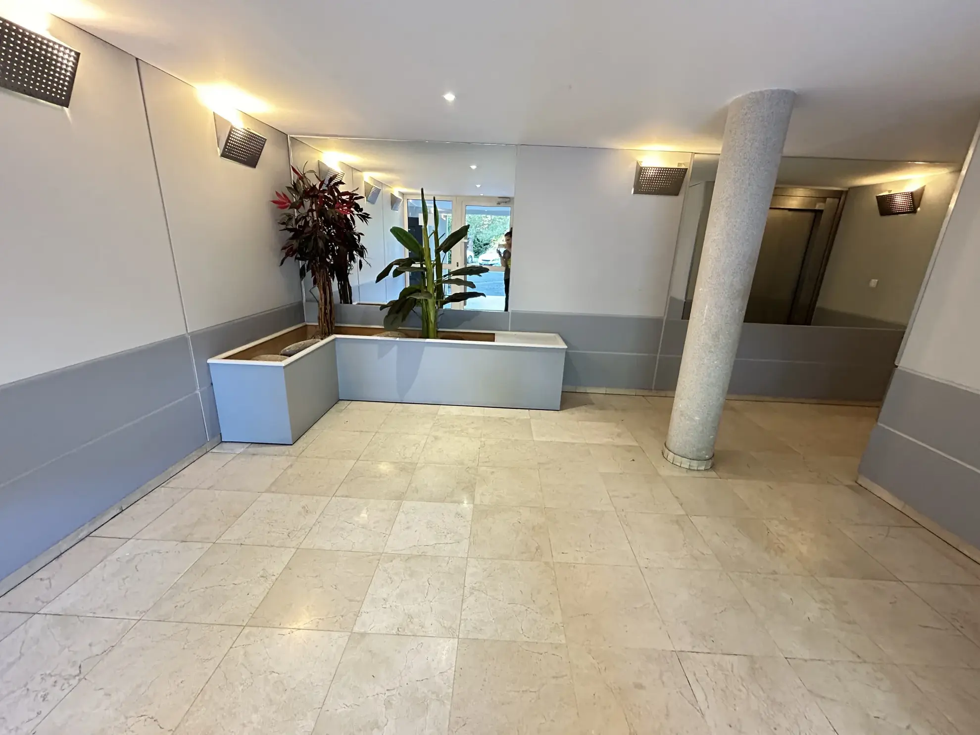 À vendre Appartement T3 lumineux à Toulouse, terrasse et parking sécurisé 