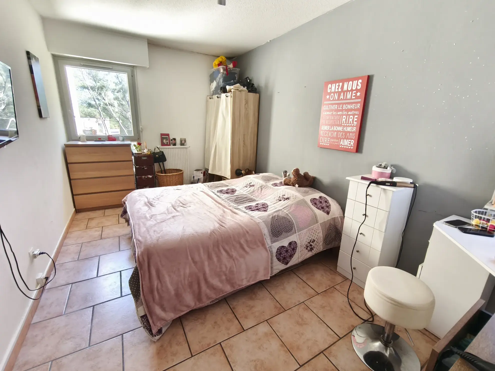 Appartement T4 de 80 m² à La Seyne-sur-Mer avec terrasse et cave 