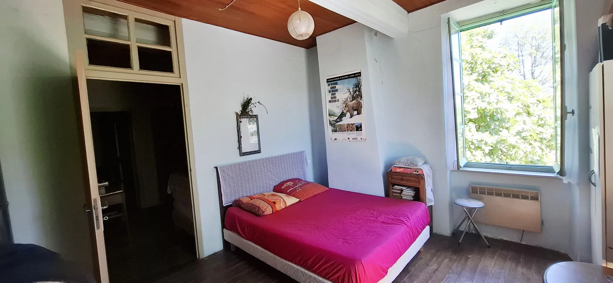 Maison de village avec belle vue et terrain spacieux à Cadarcet 