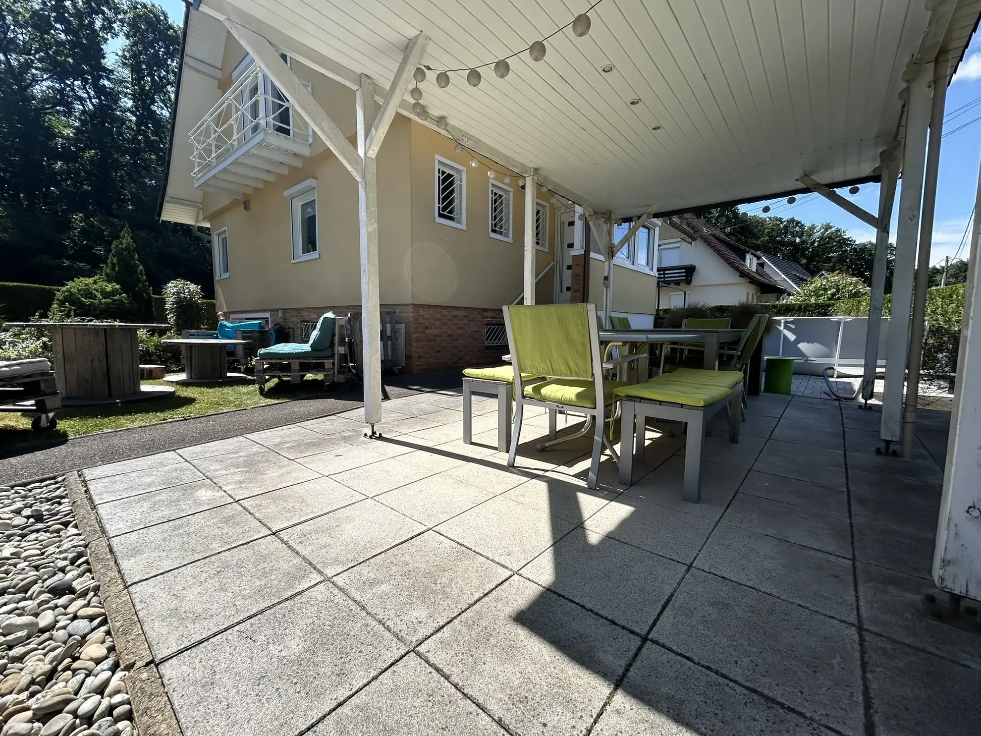 Maison individuelle rénovée de 142 m² à Saint-Avold avec jardin clos 