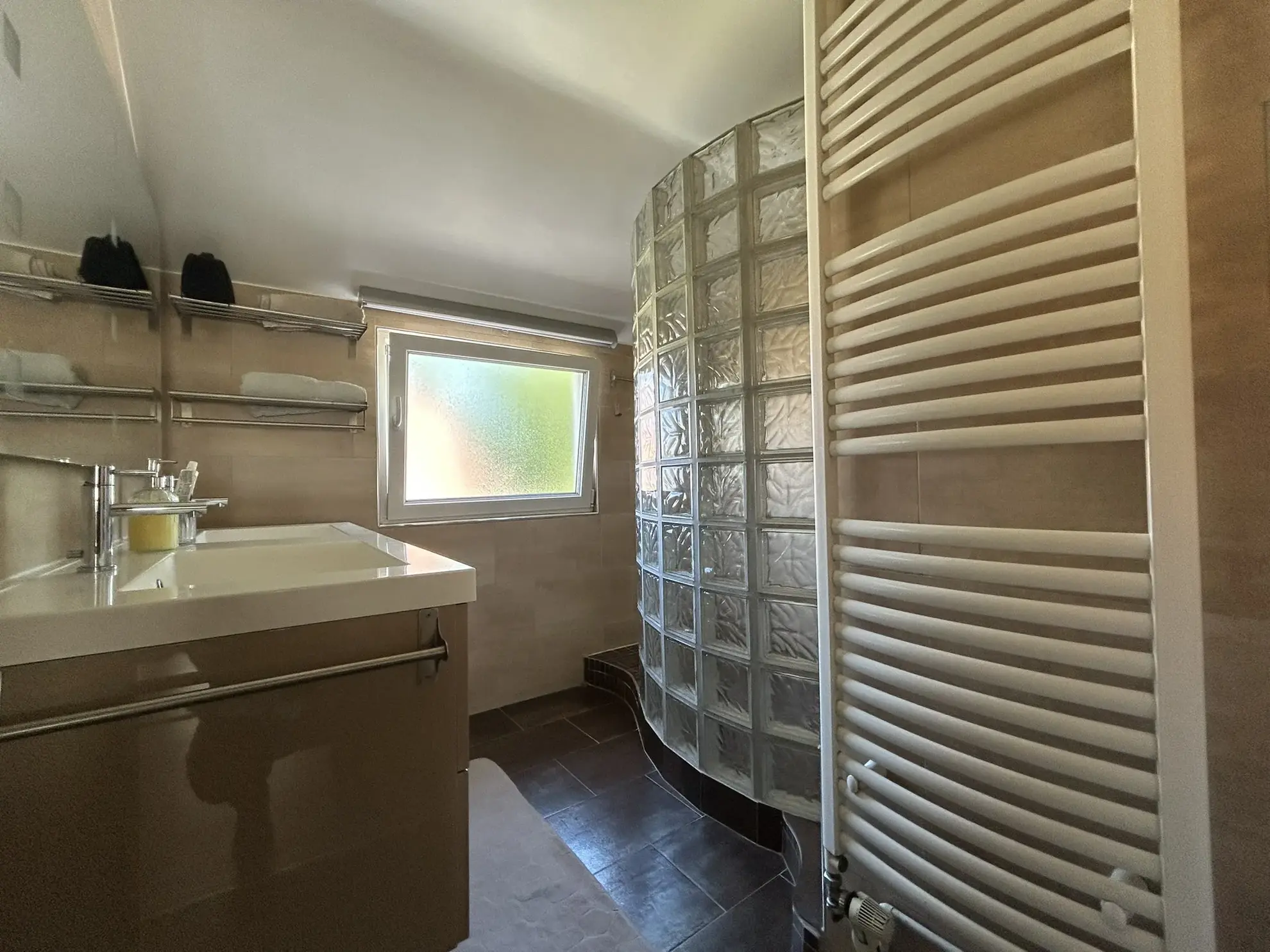 Maison individuelle rénovée de 142 m² à Saint-Avold avec jardin clos 