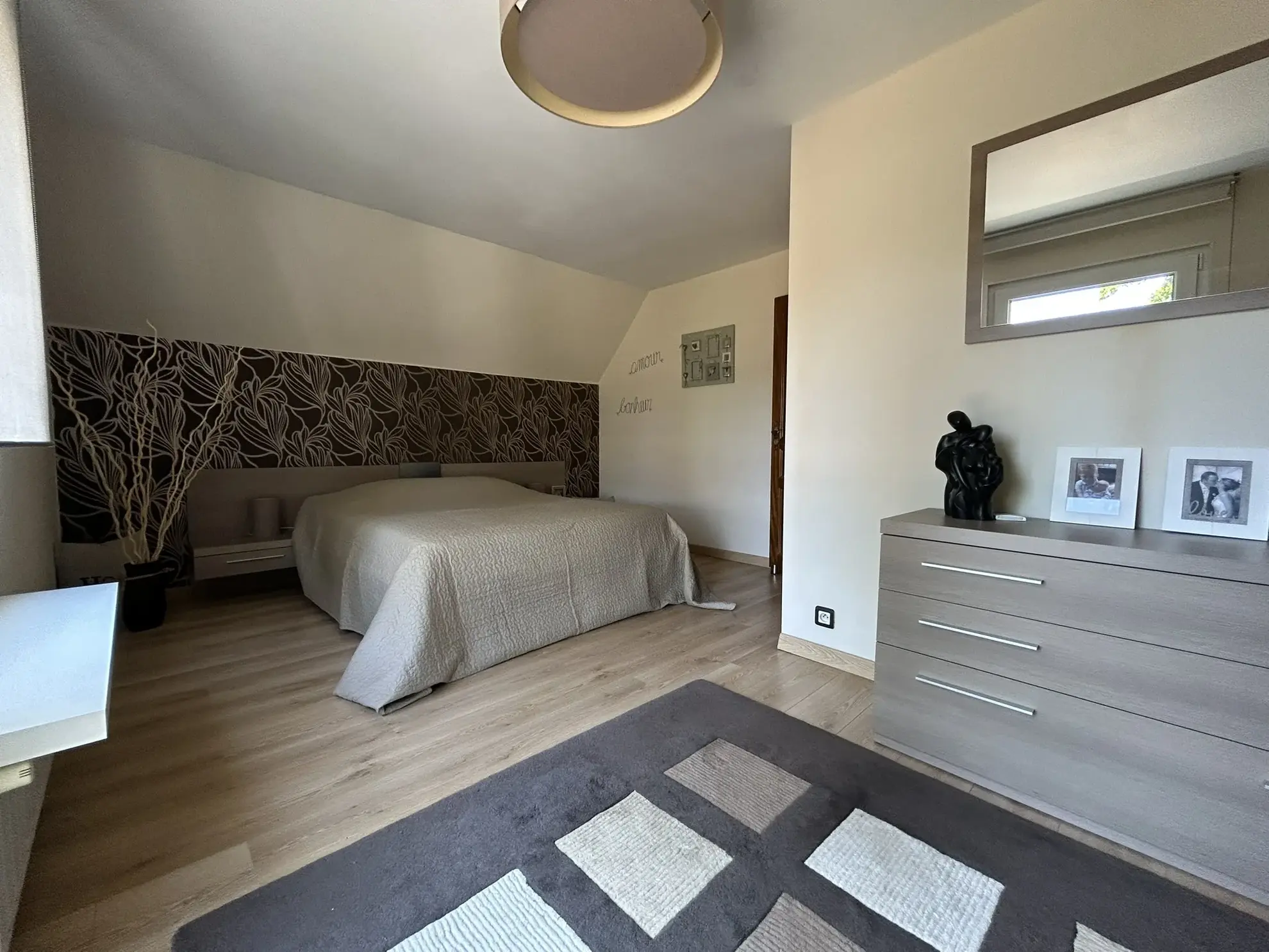 Maison individuelle rénovée de 142 m² à Saint-Avold avec jardin clos 