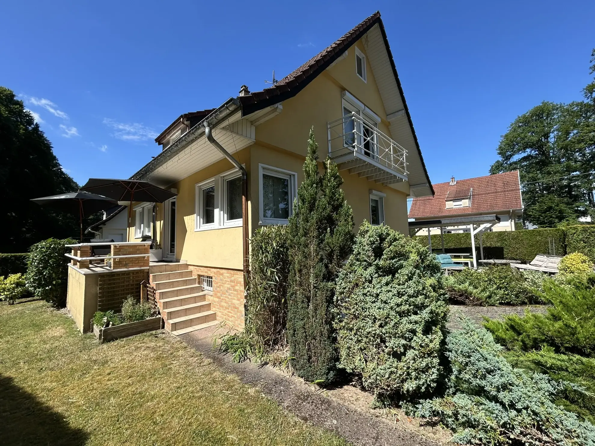 Maison individuelle rénovée de 142 m² à Saint-Avold avec jardin clos