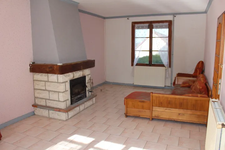 Achat maison à Le Quesne 100 m² avec garage et jardins 