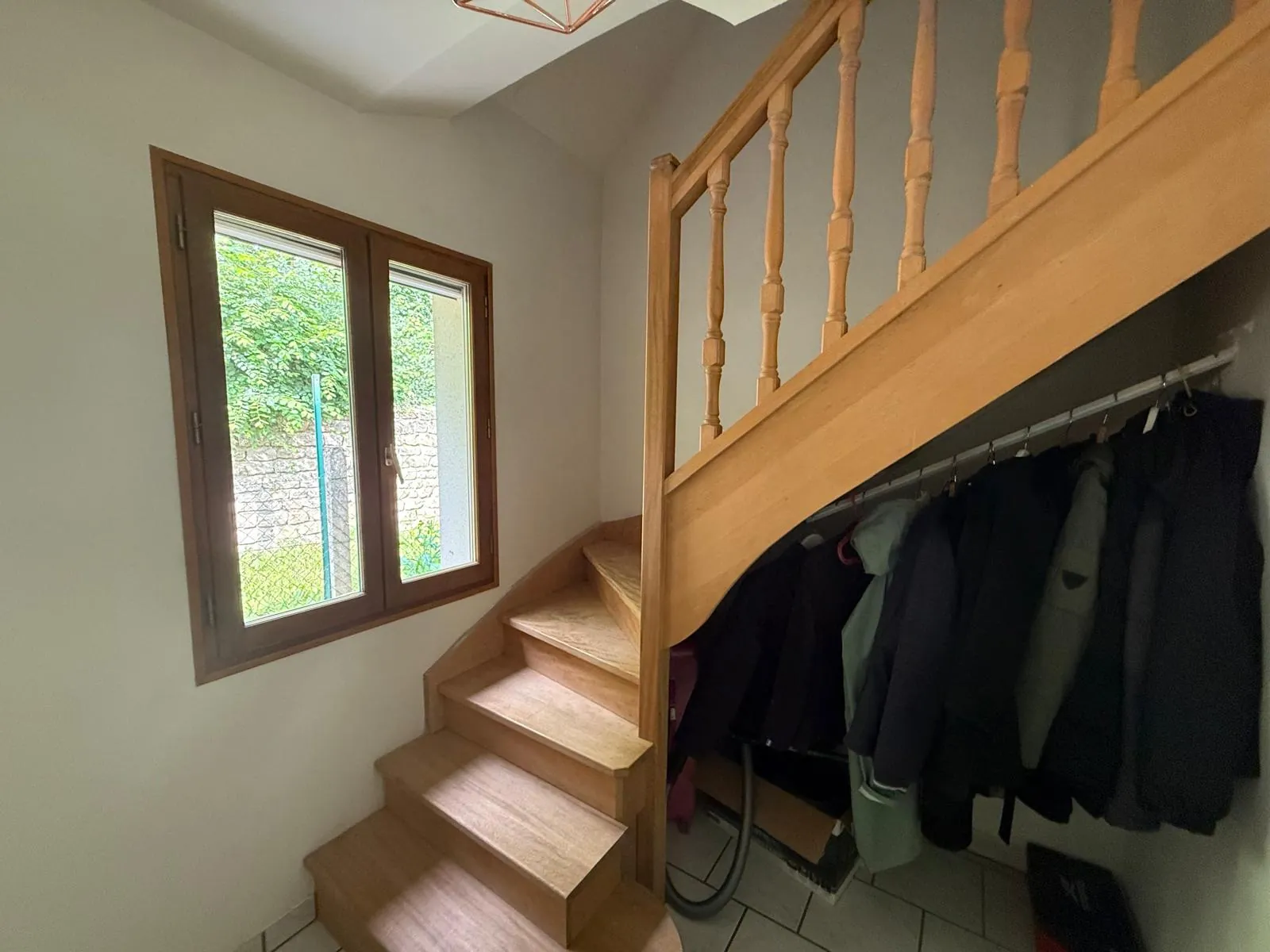 À vendre maison spacieuse de 160 m² à Condé sur Sarthe avec terrain de 3858 m² 