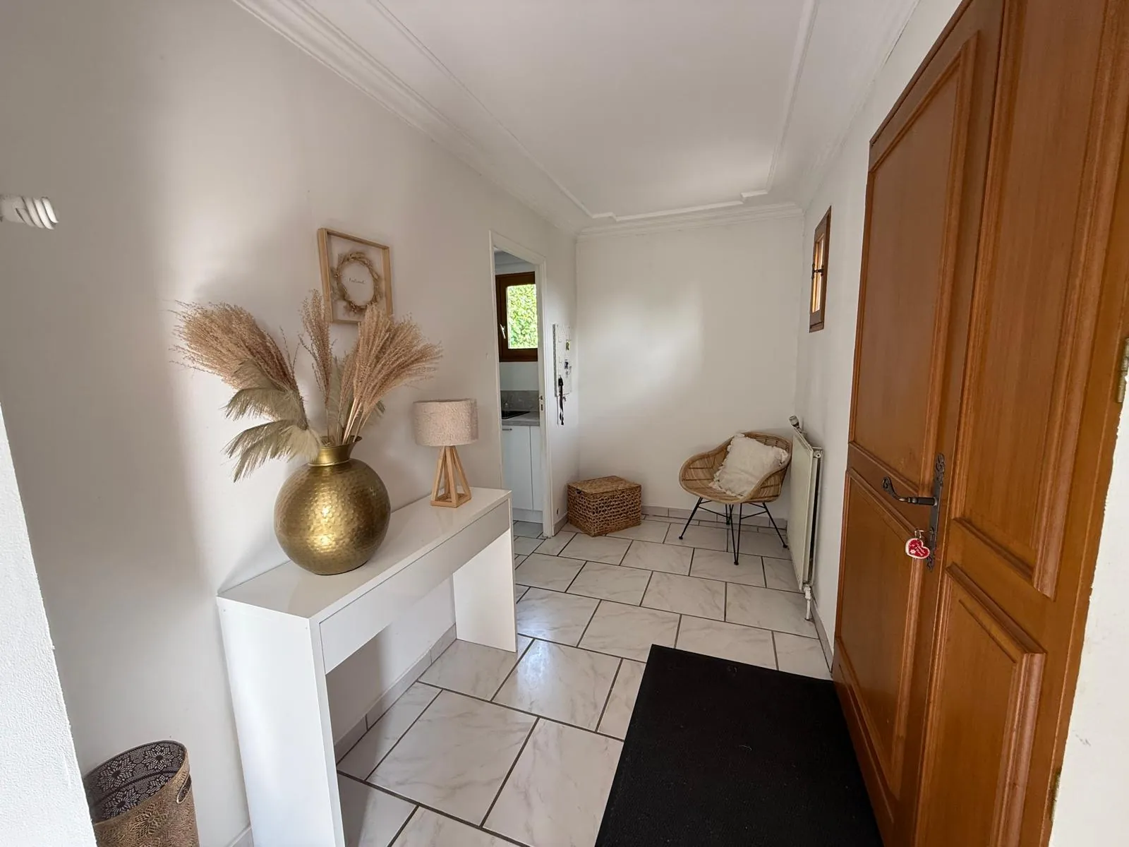 À vendre maison spacieuse de 160 m² à Condé sur Sarthe avec terrain de 3858 m² 