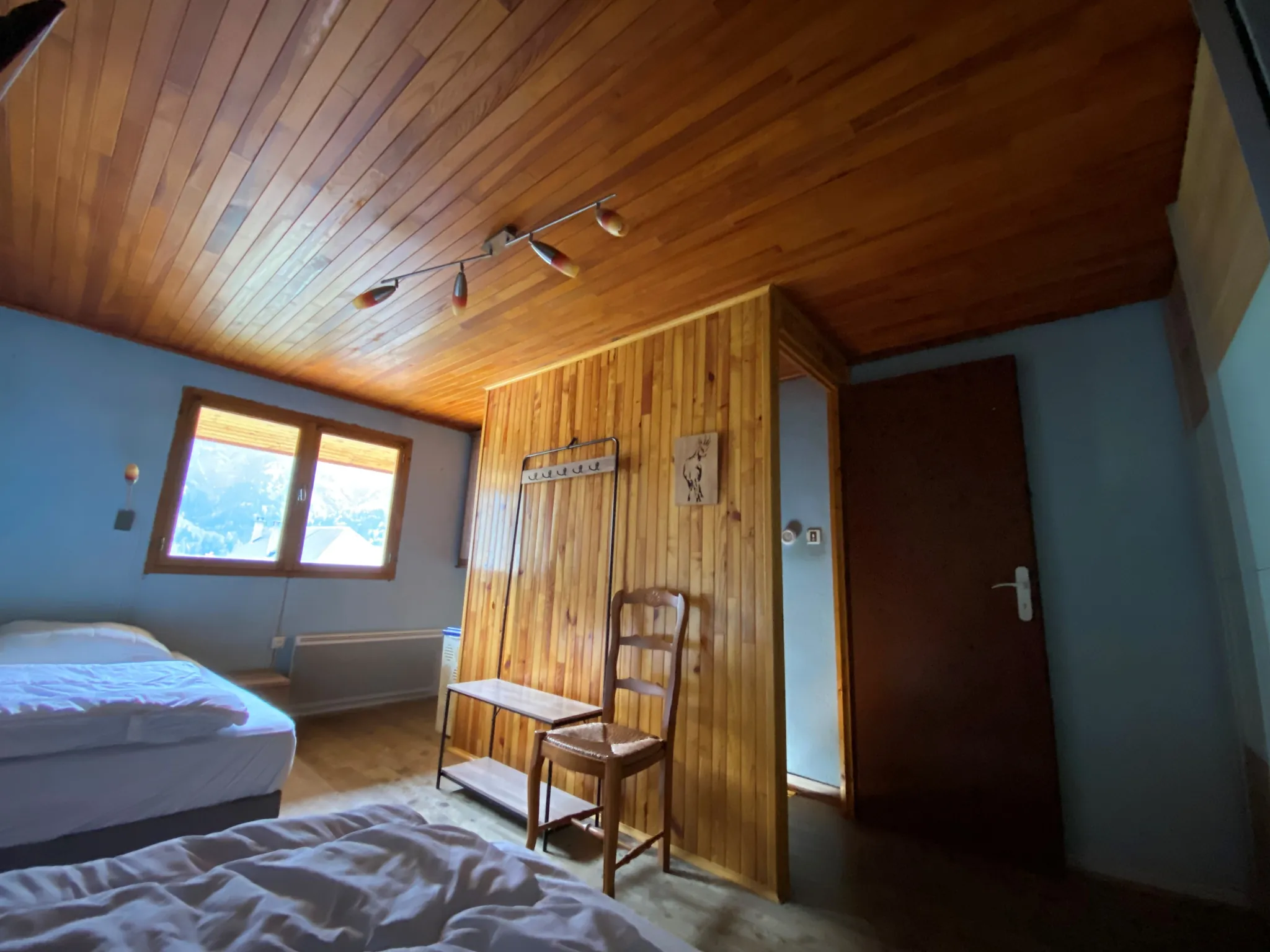 Maison individuelle à rénover avec vue panoramique dans les Alpes, proximité Sybelles 