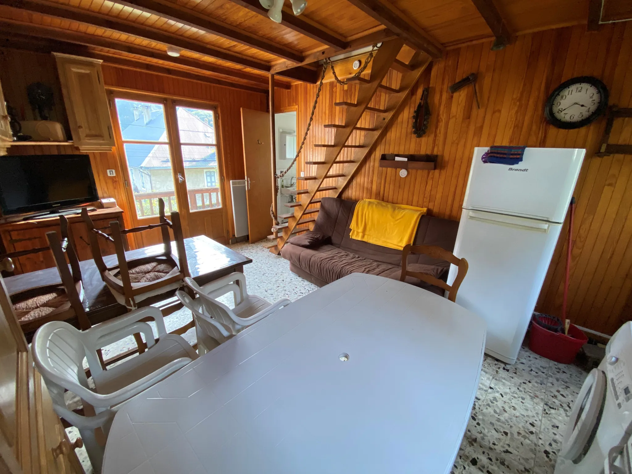 Maison individuelle à rénover avec vue panoramique dans les Alpes, proximité Sybelles
