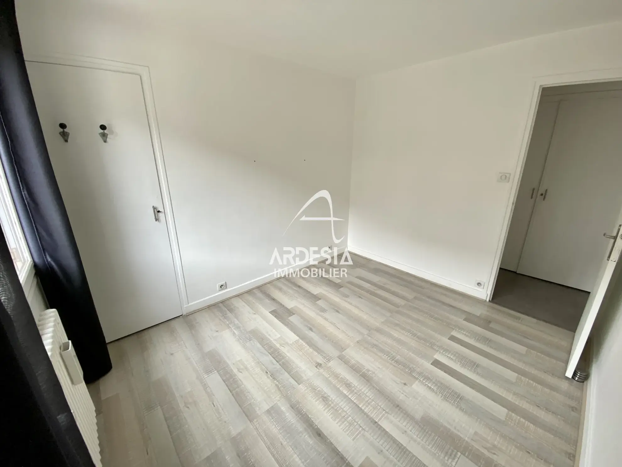 Bel appartement lumineux de 78 m2 avec balcon à Saint-Michel de Maurienne 