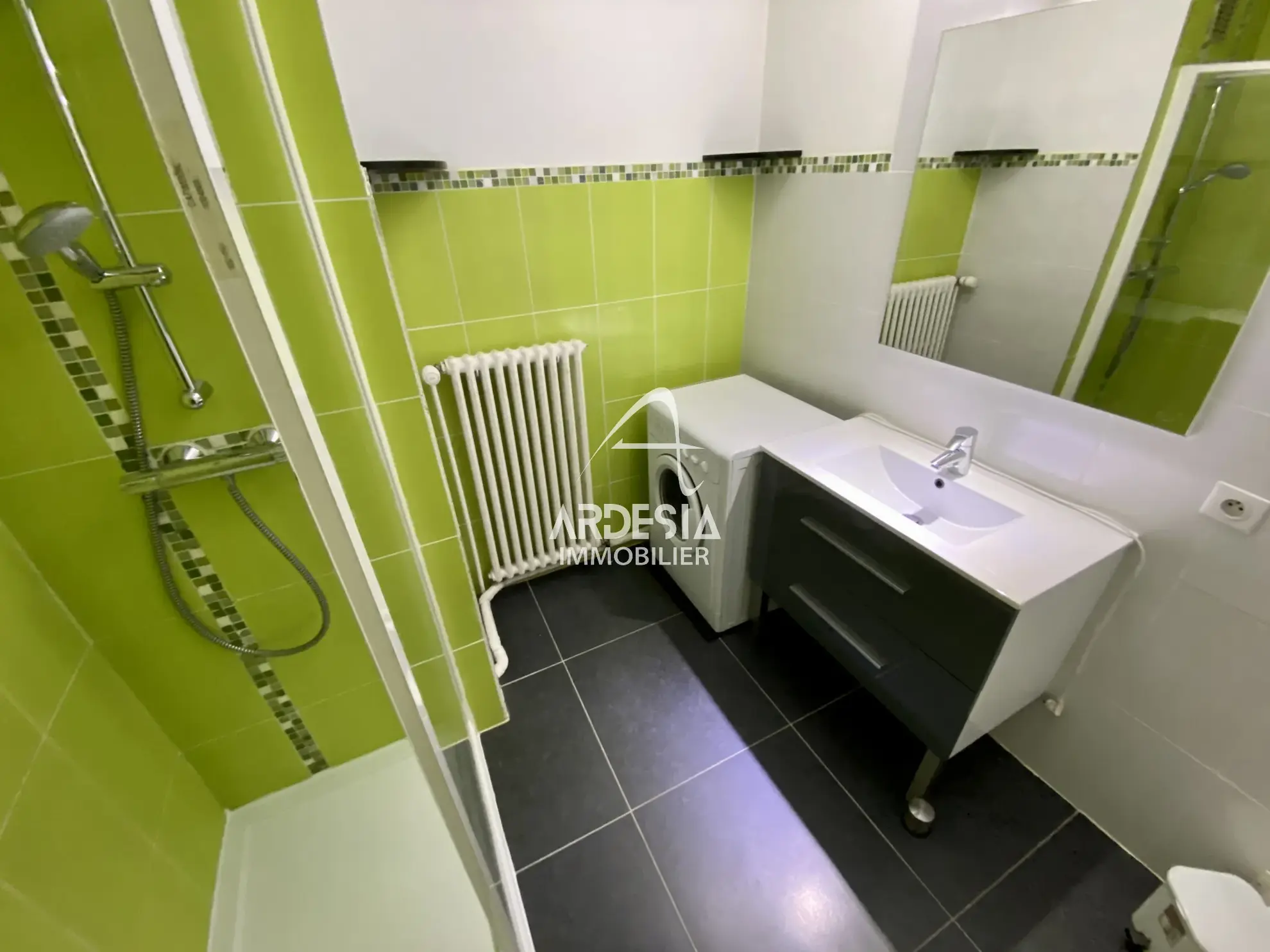 Bel appartement lumineux de 78 m2 avec balcon à Saint-Michel de Maurienne 