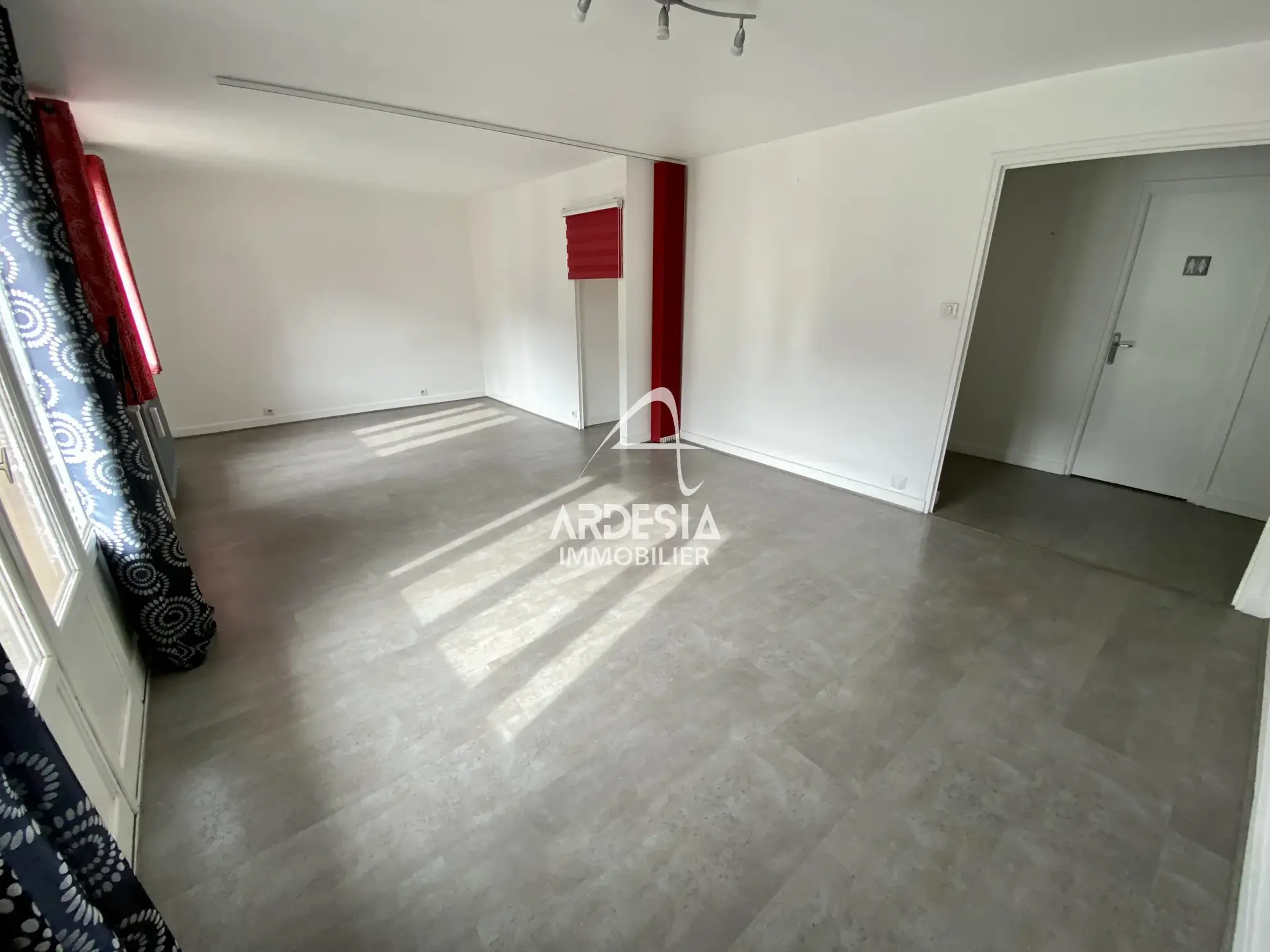 Bel appartement lumineux de 78 m2 avec balcon à Saint-Michel de Maurienne 