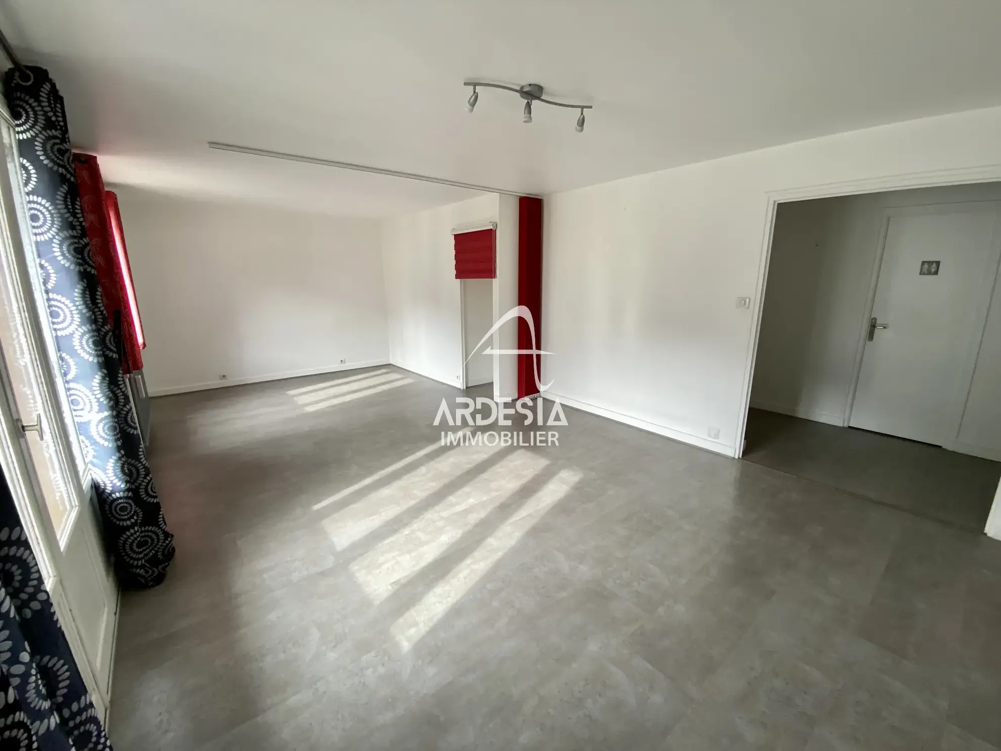 Bel appartement lumineux de 78 m2 avec balcon à Saint-Michel de Maurienne 