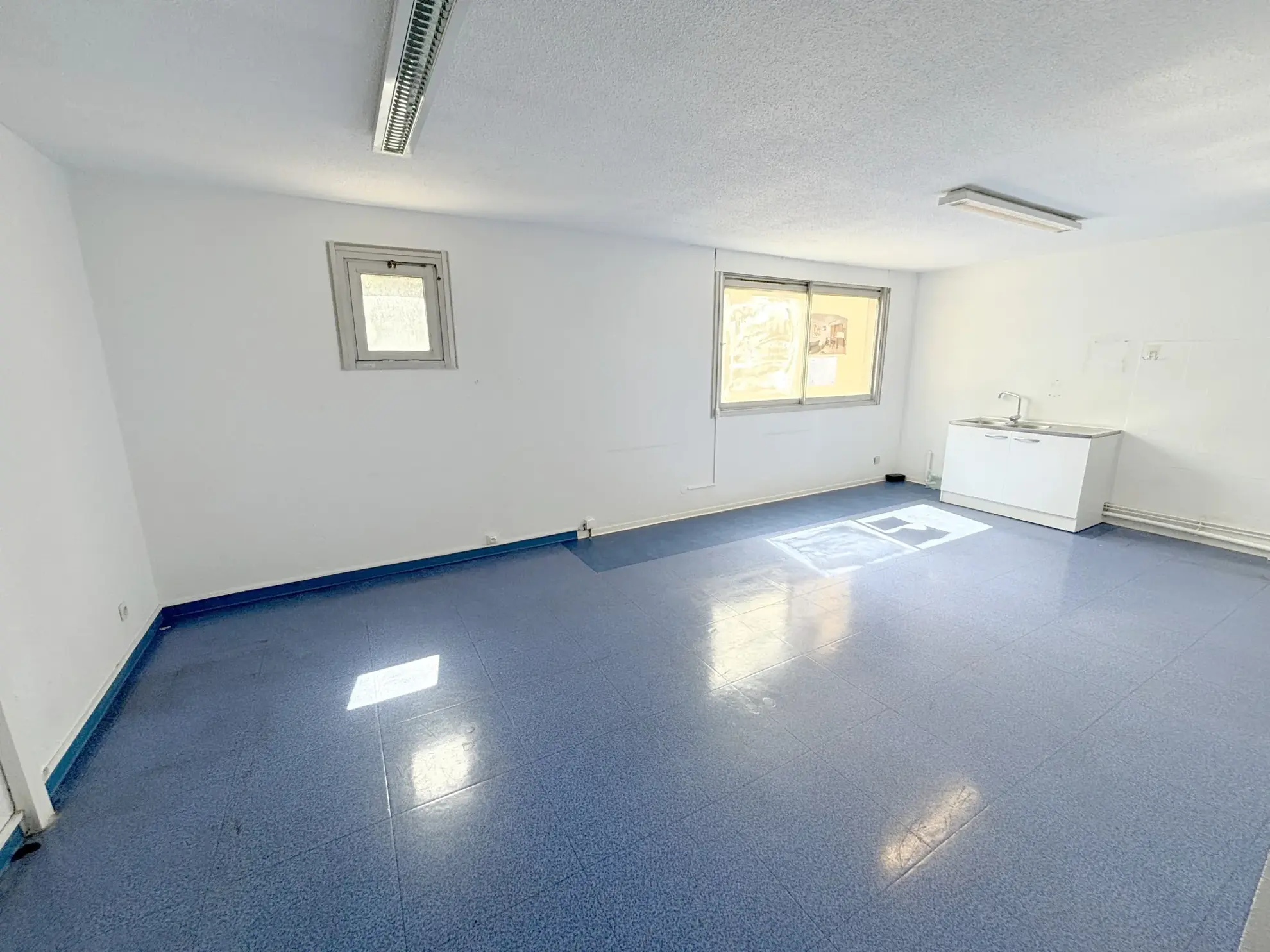 Appartement T1 à rénover de 35 m² avec balcon à Montpellier Antigone 