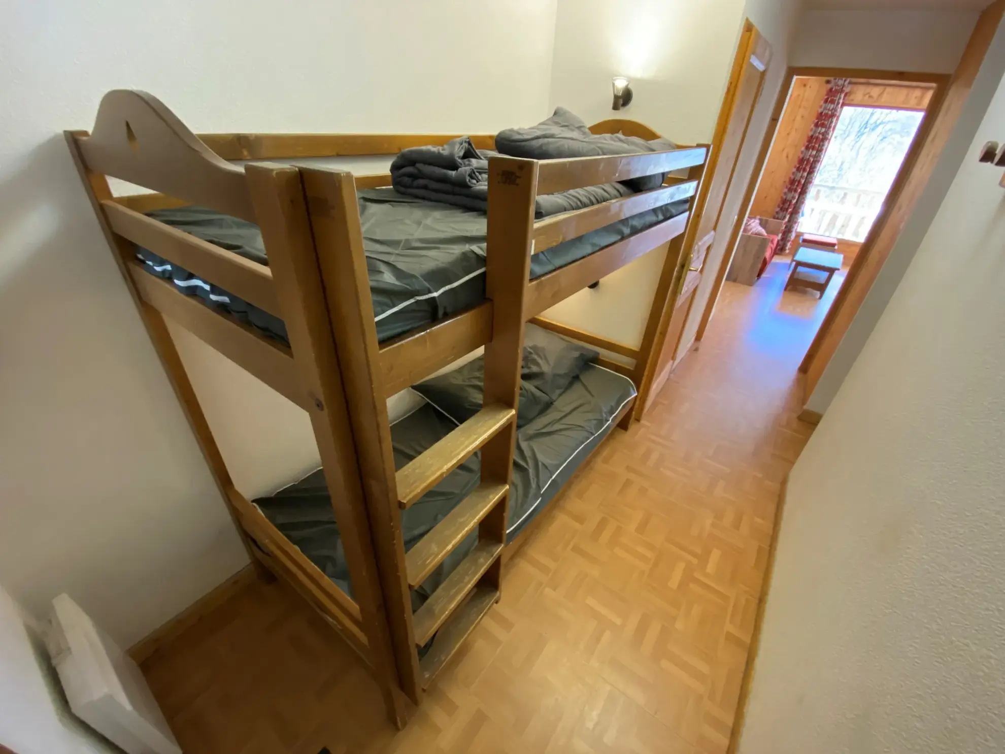 Appartement T2 avec Vue Montagne à Saint-Sorlin d'Arves - Investissement Sécurisé 