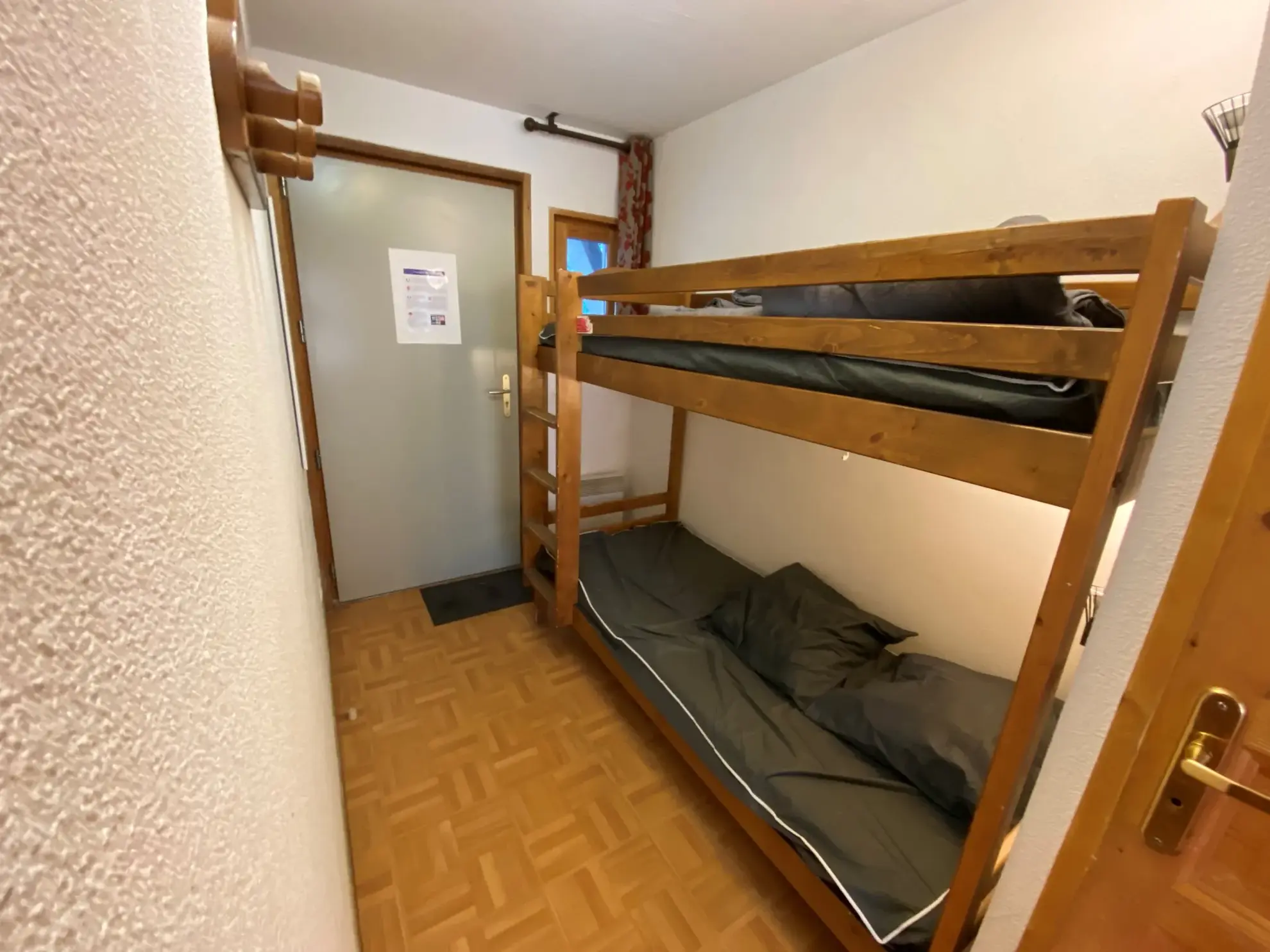 Appartement T2 avec Vue Montagne à Saint-Sorlin d'Arves - Investissement Sécurisé 