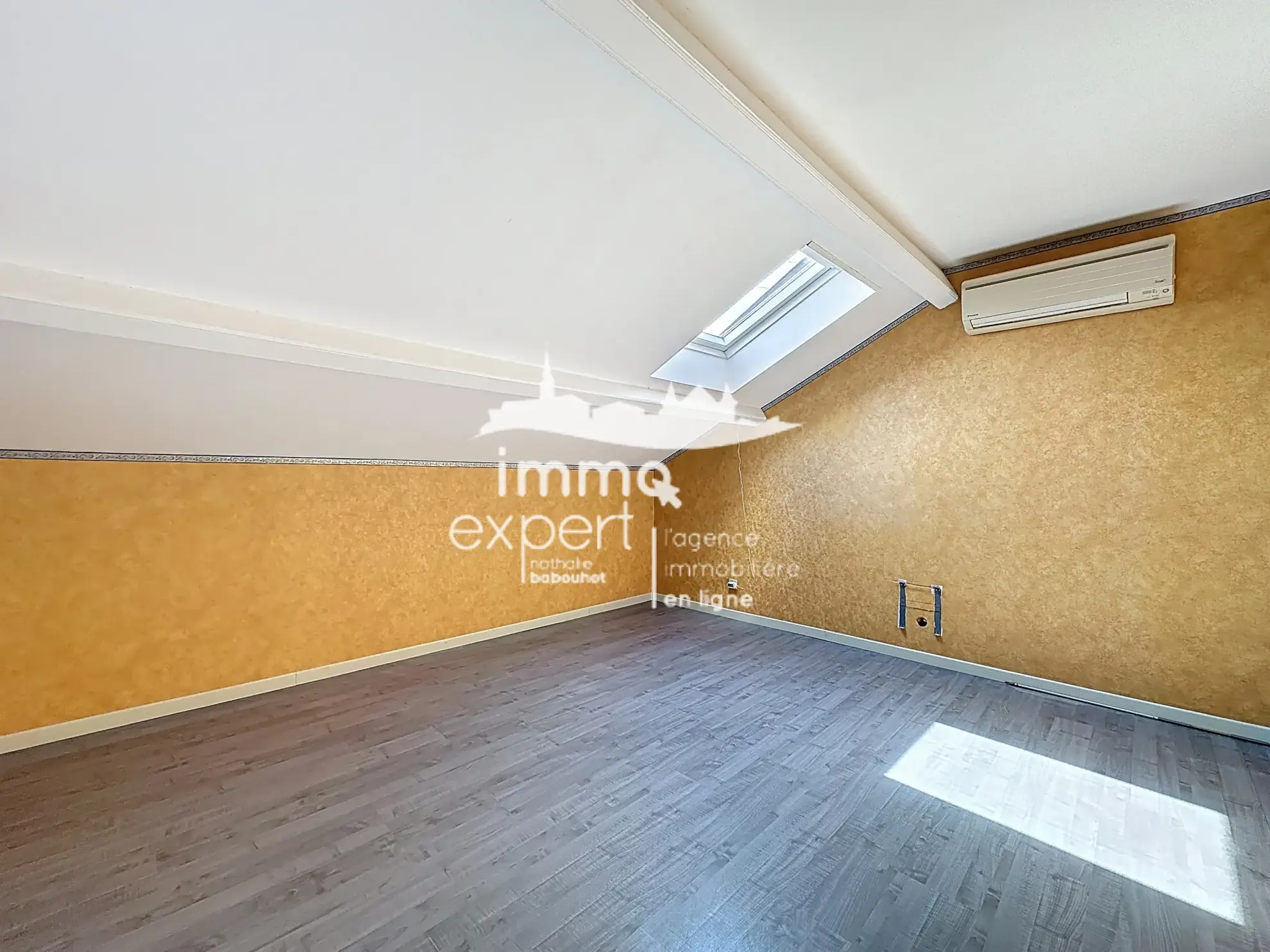 Maison rénovée à Mirecourt avec terrasse, garage et isolation performante 