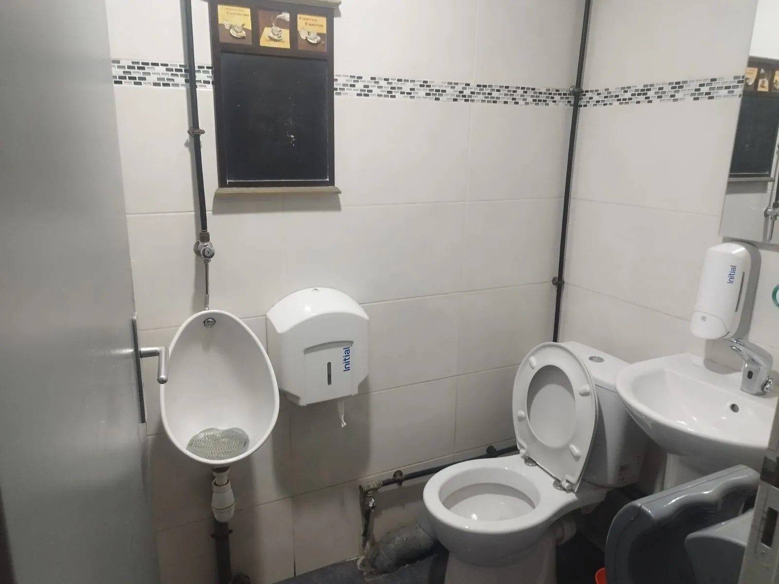 Fonds de commerce bar/restaurant avec terrasse à Paris 12ème - Emplacement premium 