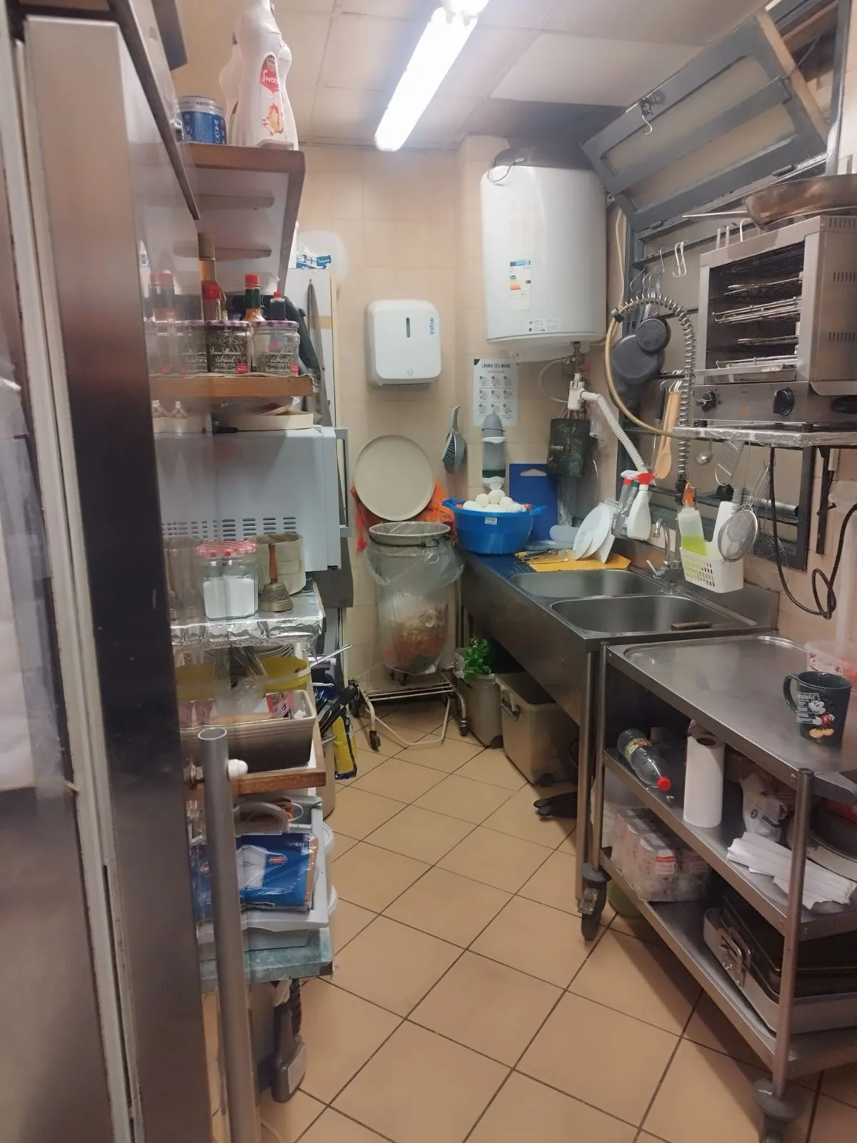 Fonds de commerce bar/restaurant avec terrasse à Paris 12ème - Emplacement premium 