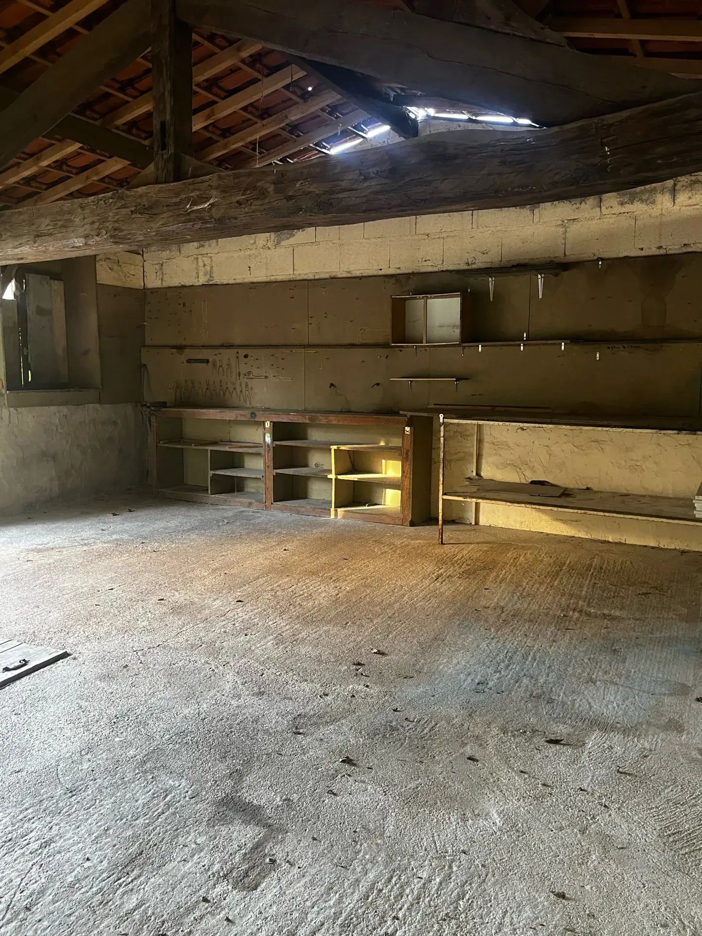 Maison ancienne rénovée avec vue panoramique à St Jean de Sauves 