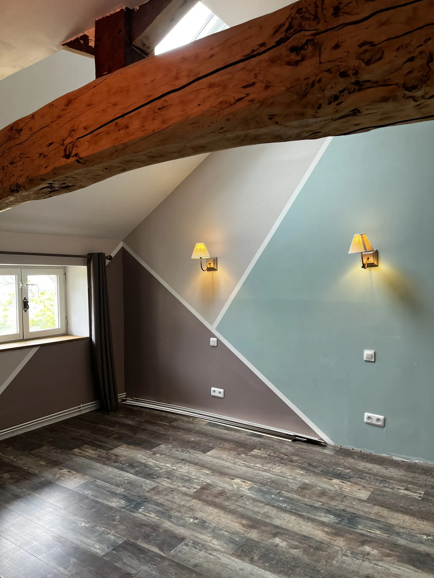 Maison ancienne rénovée avec vue panoramique à St Jean de Sauves 