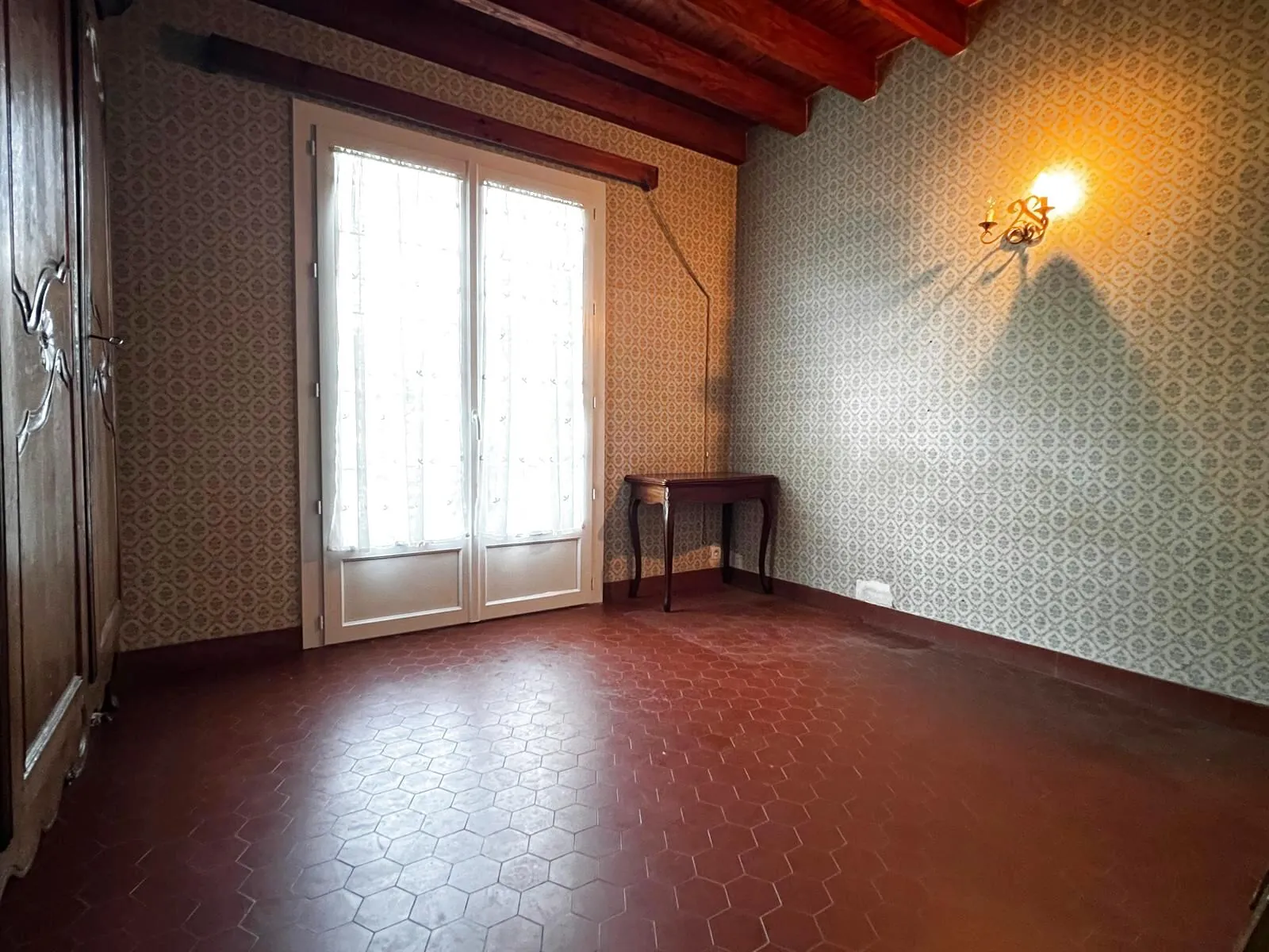 Maison à rénover de 92 m² à Fontenay-sur-Loing, proche gare et axes autoroutiers 