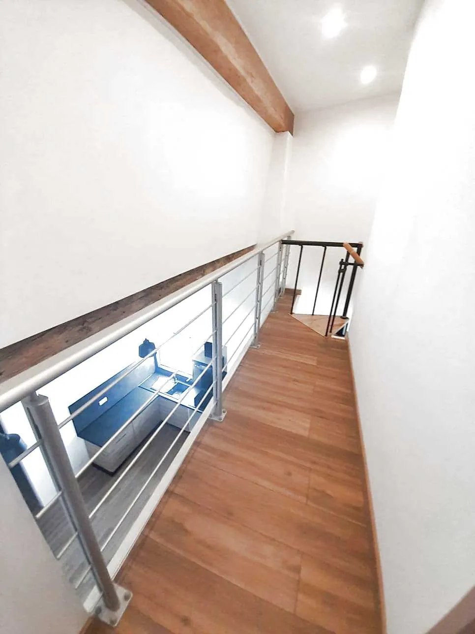 Immeuble à Pia avec deux appartements rénovés et grand garage, opportunité d'investissement ou résidence principale 