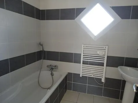 Pavillon mitoyen 4 pièces avec jardin à Saint-Jean-de-Monts, idéal investissement 