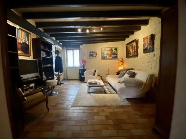 Maison de ville d'environ 150 m² avec terrasses et garages à La Réole 