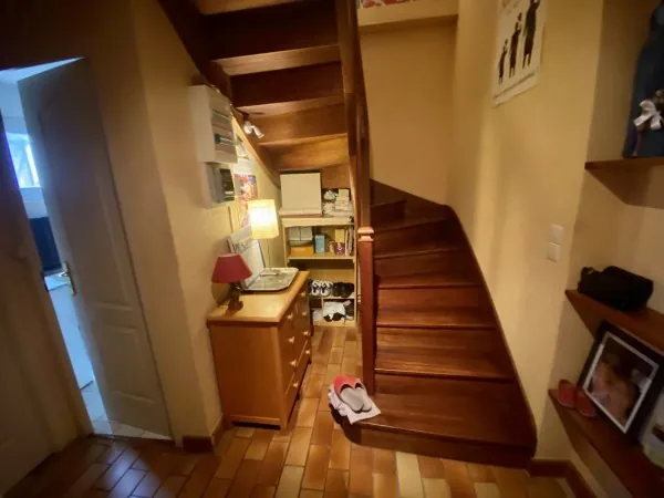 Maison de ville d'environ 150 m² avec terrasses et garages à La Réole 