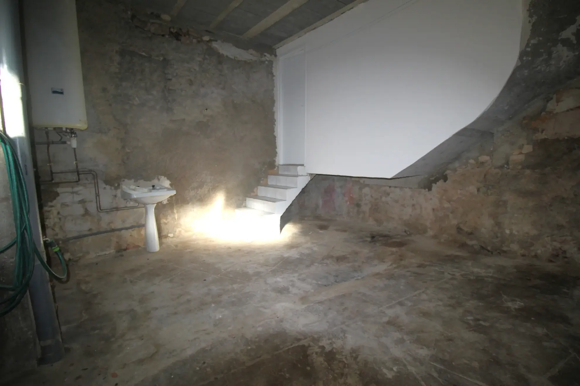 Maison de village rénovée à Quarante avec garage - 55m² 