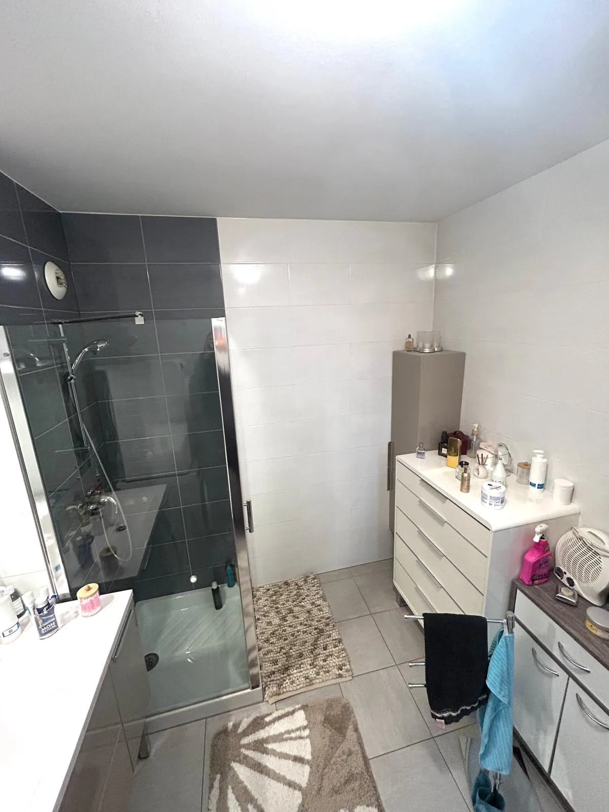 Appartement F3 avec terrasse, parking sécurisé à Creutzwald - Année 2013 