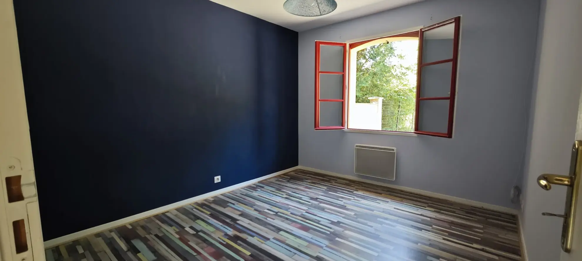 Jeune maison rénovée avec jardin et garage à Noyers-sur-Serein 