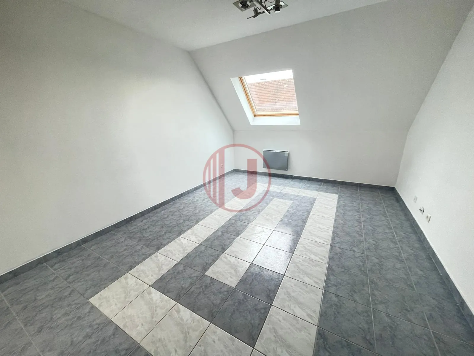 Appartement T3 de 63 m² à Wittenheim centre avec garage et cave 