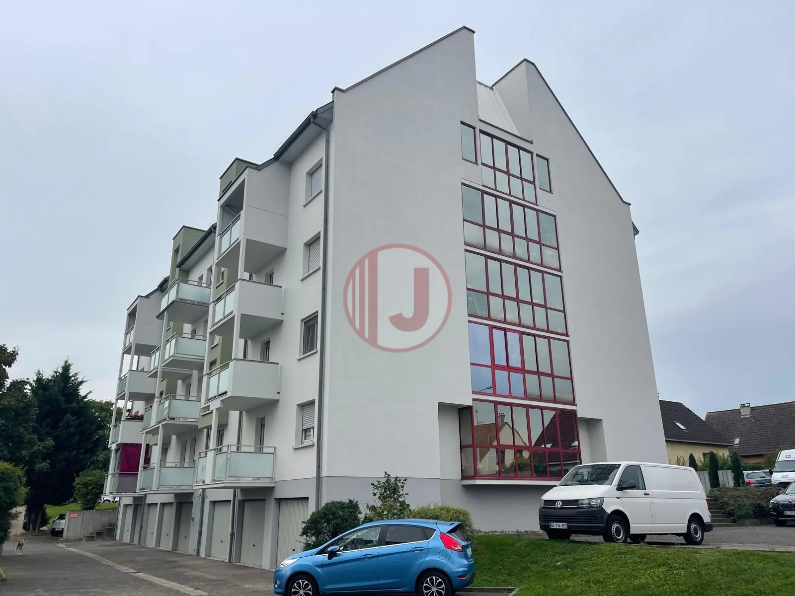 Appartement T3 de 63 m² à Wittenheim centre avec garage et cave 