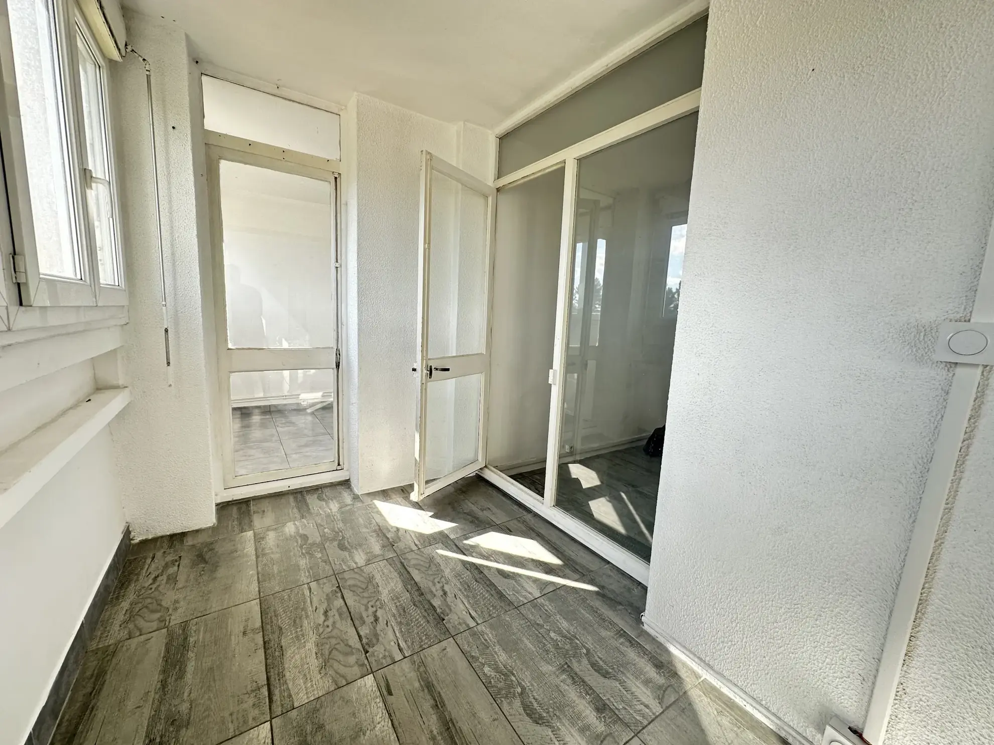 Appartement 4 pièces de 75 m² avec garage à Toulon Ouest, idéal investissement 