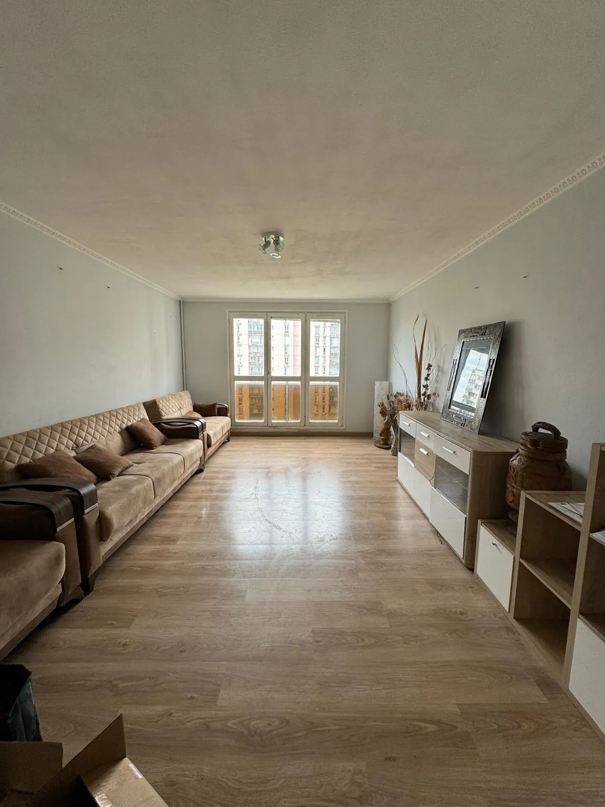 Appartement 4 pièces à Asnières-sur-Seine avec cave et parking 