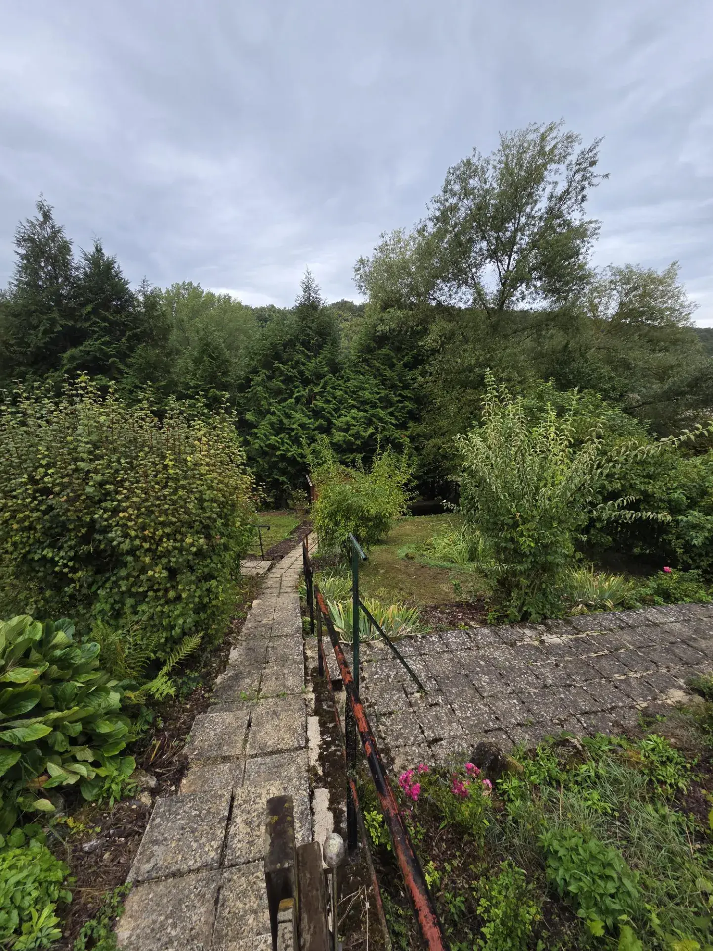 Maison de village à Mouilly avec terrain et garage - 160 m² 