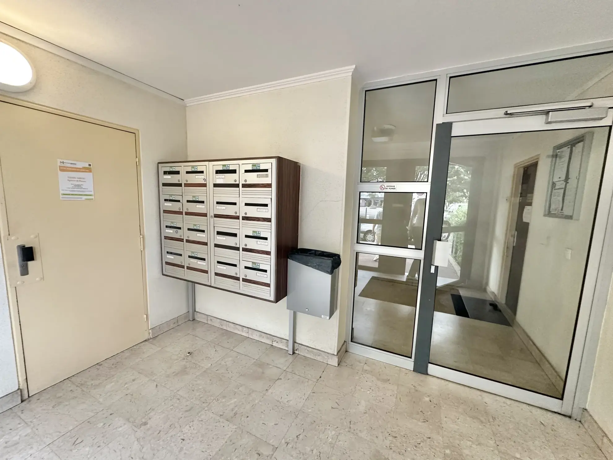 Appartement T3 rénové de 67 m² à Canteleu - Vue dégagée et proximité commodités 