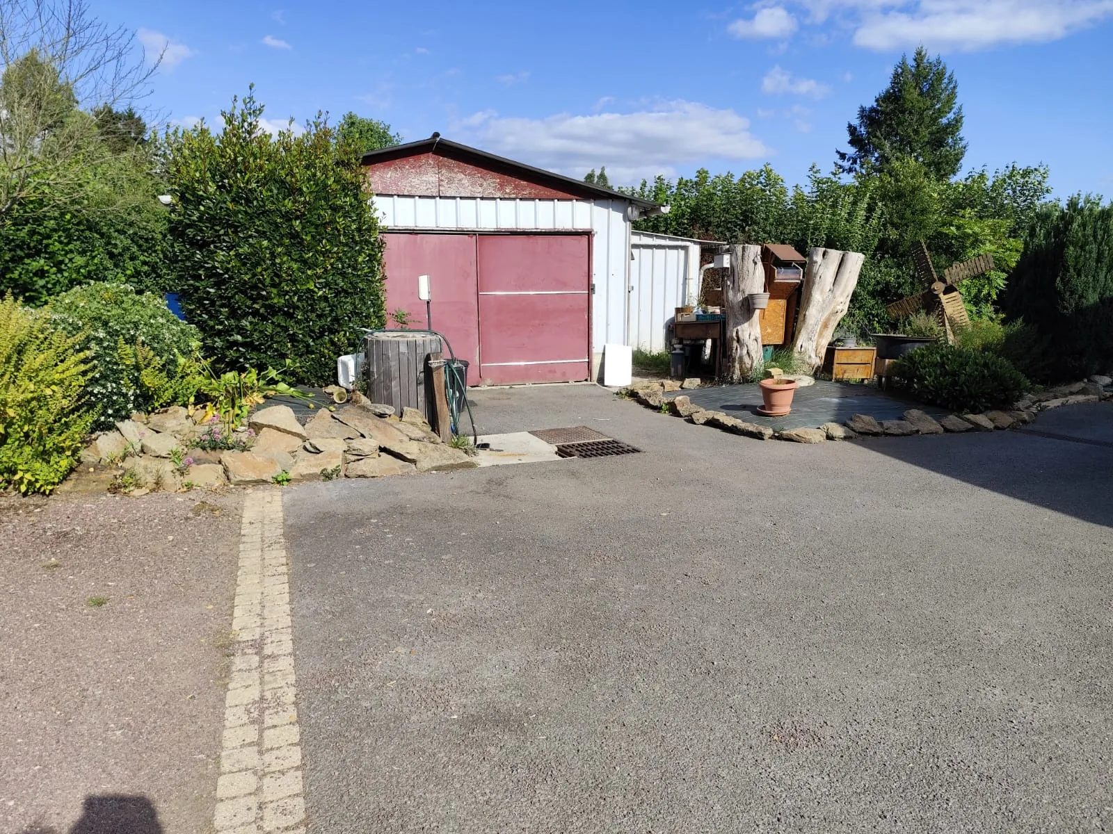 Maison familiale avec grand terrain, garage et ascenseur à Saint Denis sur Sarthon 