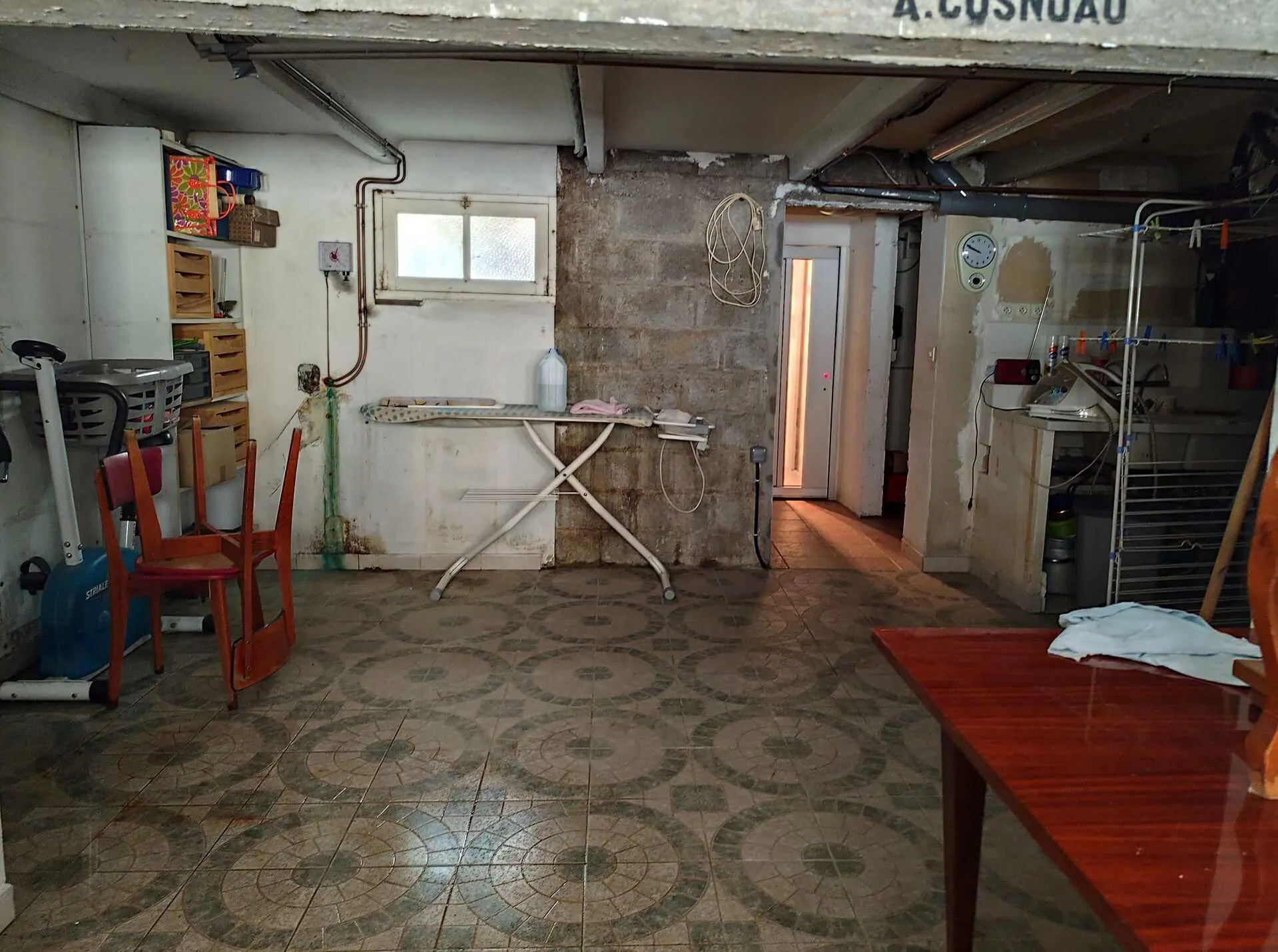 Maison familiale avec grand terrain, garage et ascenseur à Saint Denis sur Sarthon 