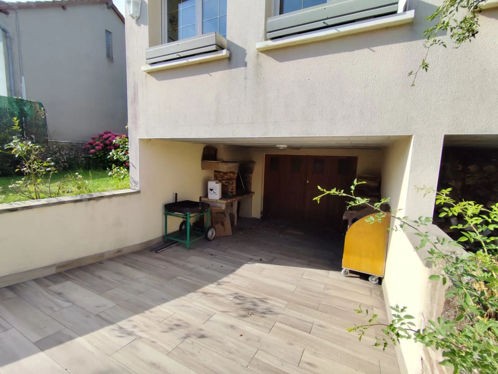 Maison familiale avec grand terrain, garage et ascenseur à Saint Denis sur Sarthon 