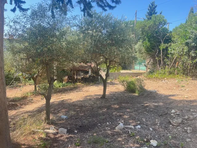 Terrain constructible de 314 m² à Nîmes, secteur La Gazelle, prêt à bâtir 