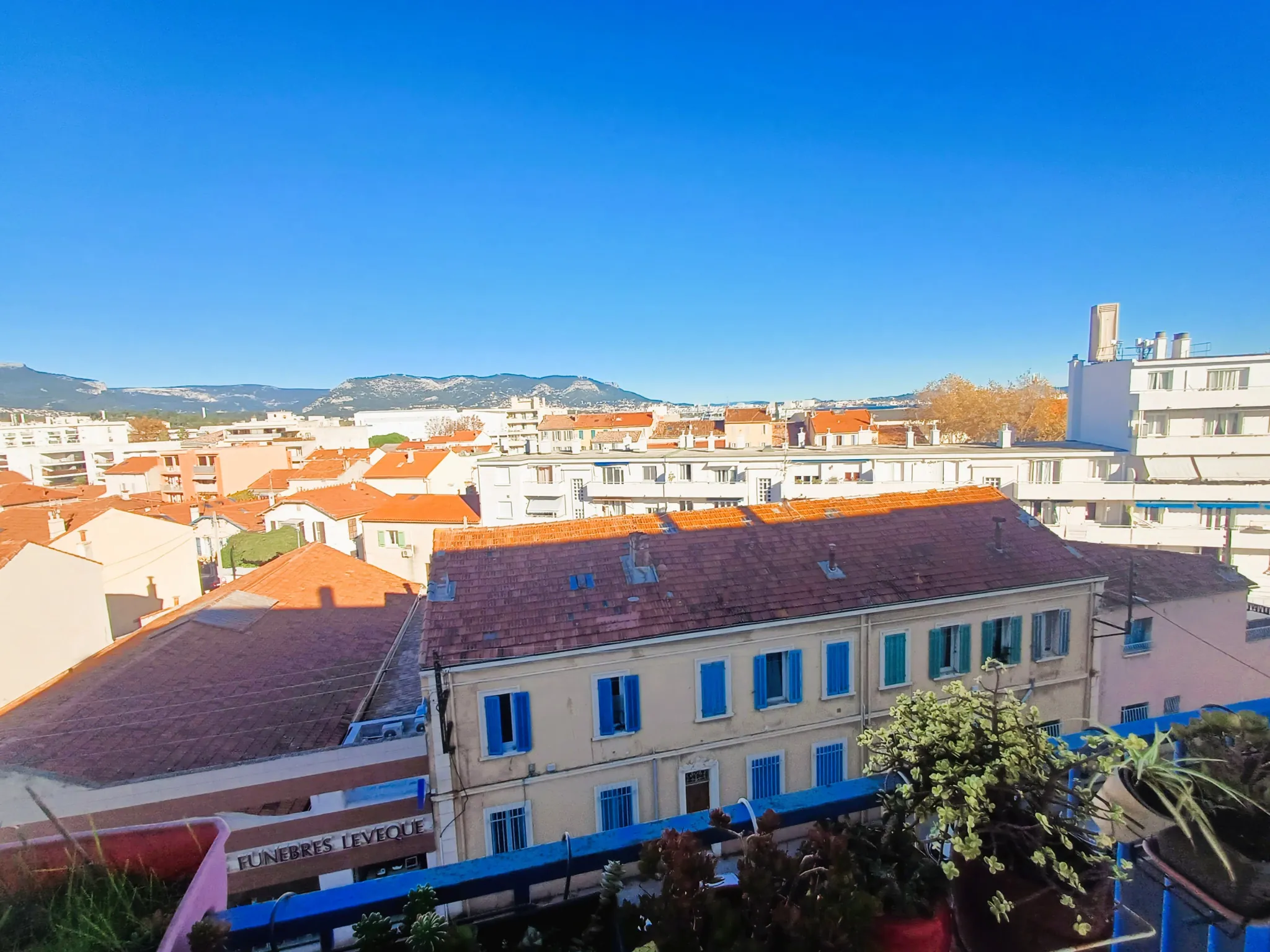 Appartement T3 à La Seyne-sur-Mer avec vue mer, balcon, et ascenseur 