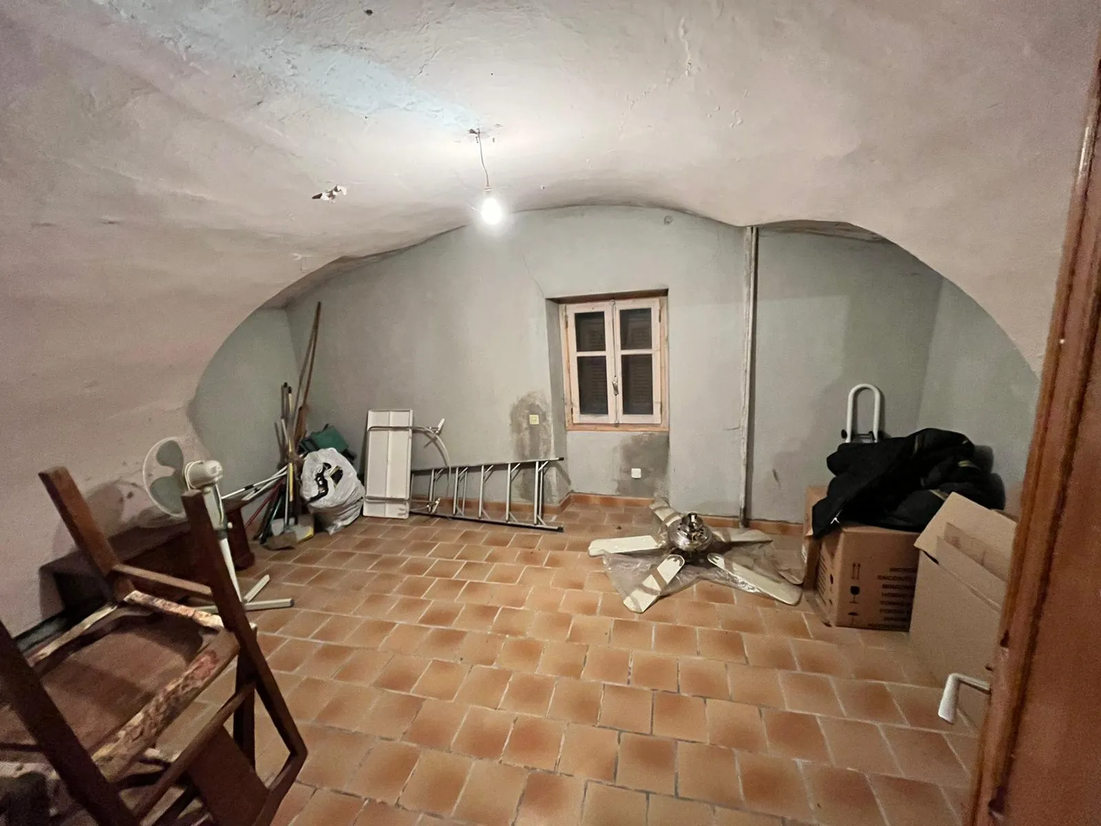 Maison de village à vendre à La Brigue avec potentiel de rénovation 