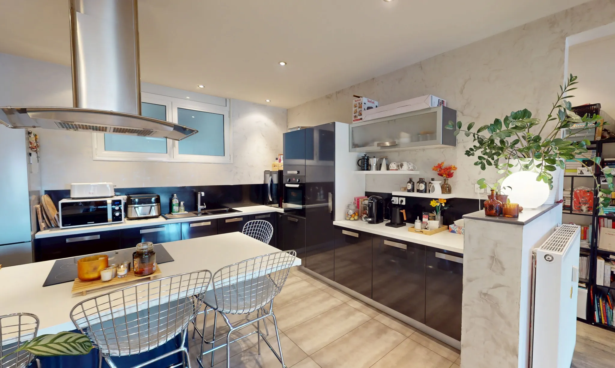 Charmant appartement T3 avec cour à Pontarlier, proche centre-ville 