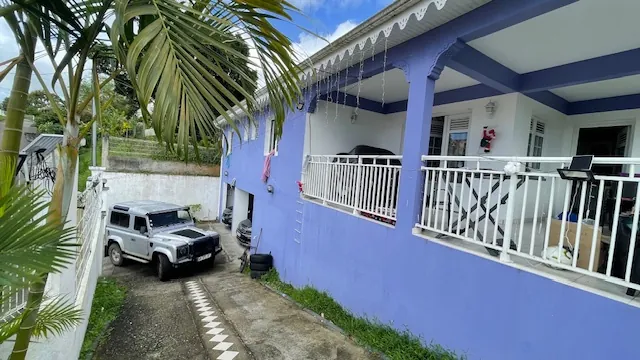 Maison F4 à vendre au Morne Rouge avec locataire en place 