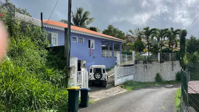 Maison F4 à vendre au Morne Rouge avec locataire en place