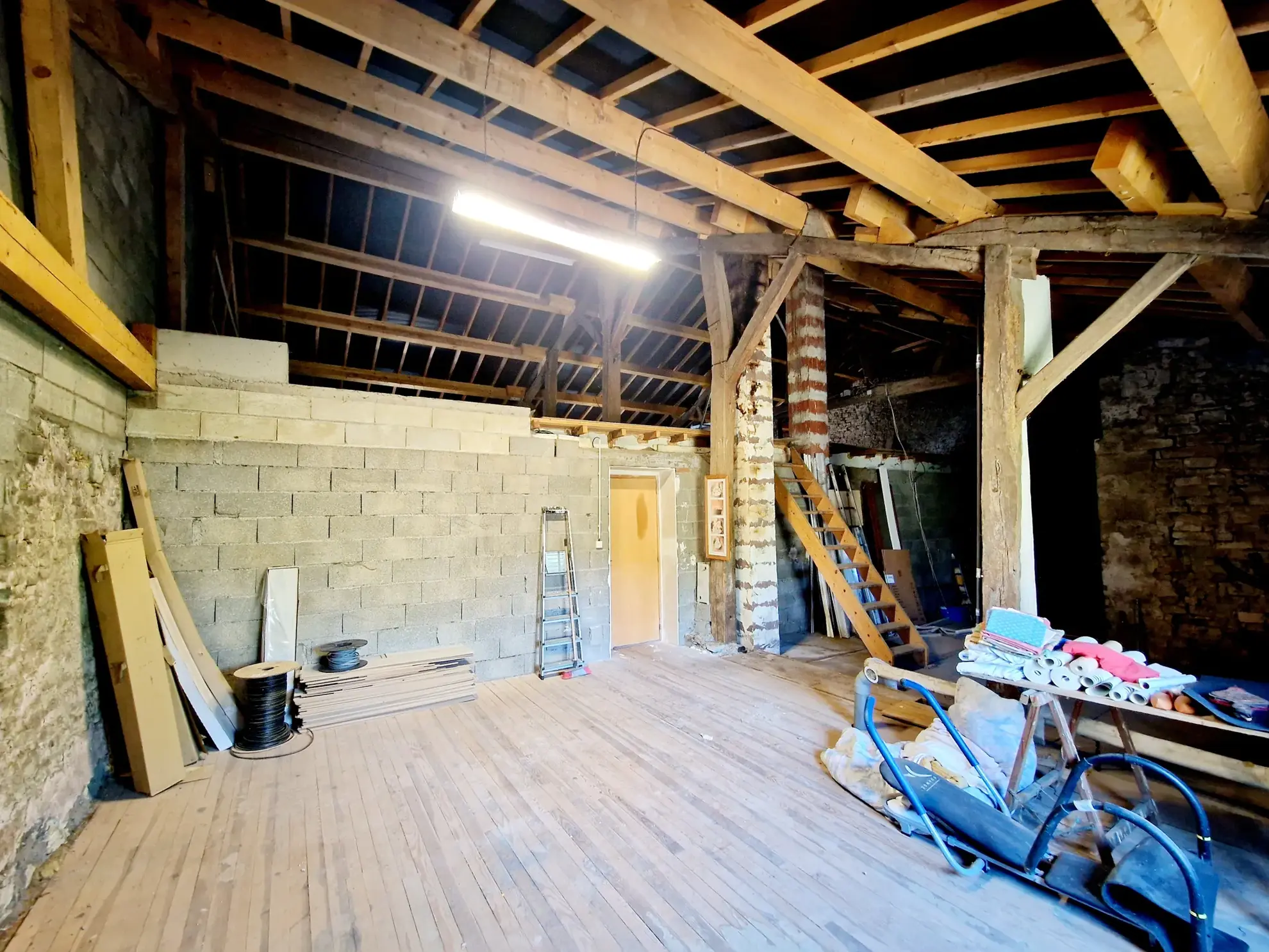 Maison spacieuse de 171 m² à Serqueux avec jardin et garage 