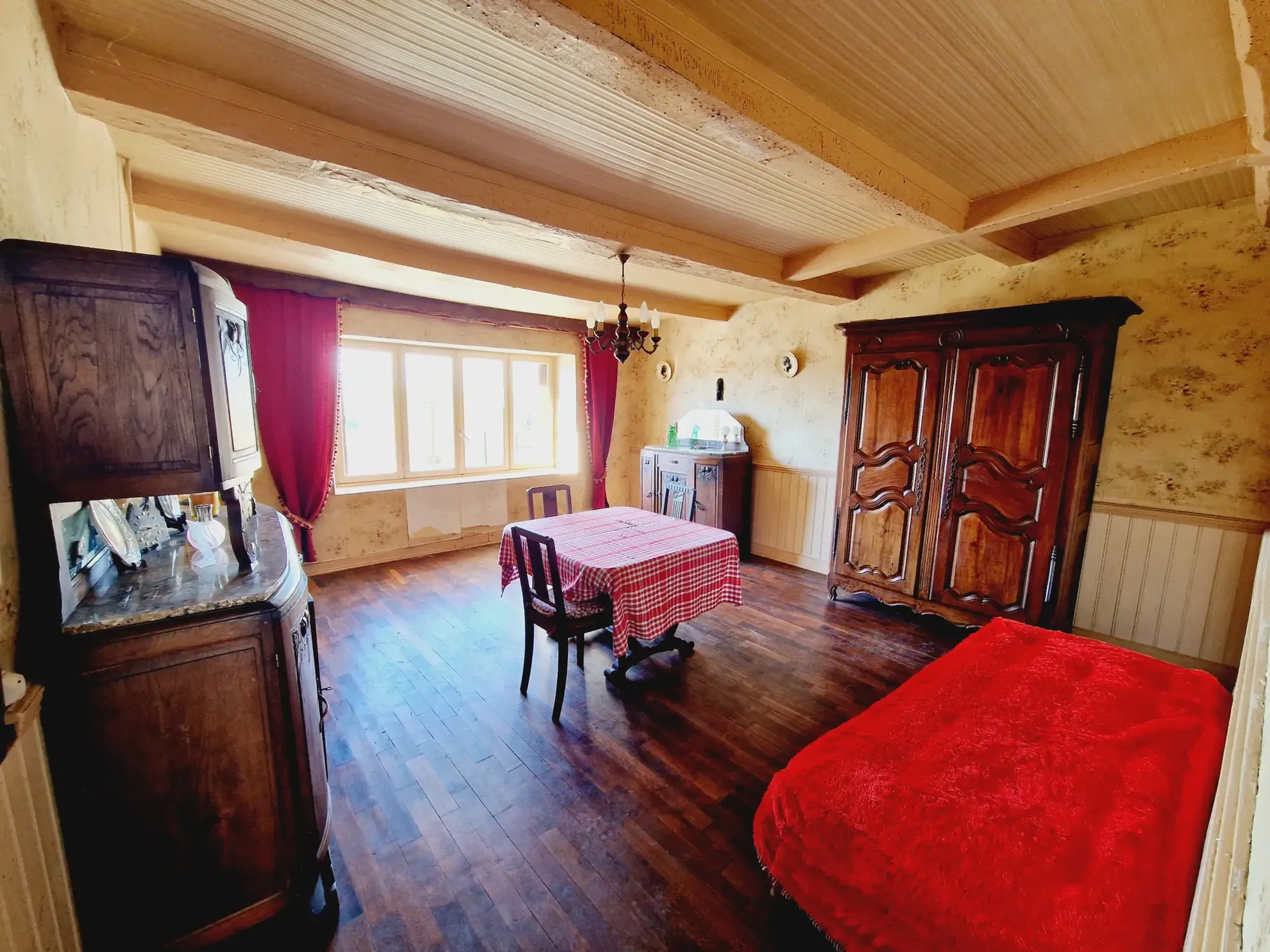 Maison de caractère de 108 m² avec vue panoramique et jardin proche patrimoine 