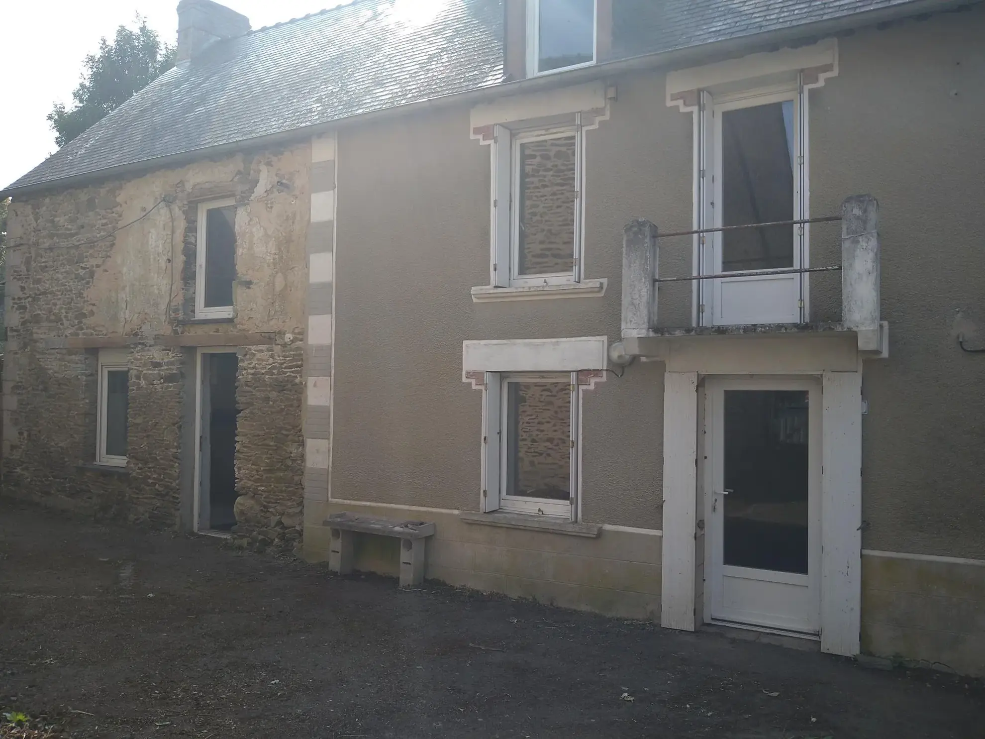 Maison de bourg à rénover de 67 m² à Javron-les-Chapelles